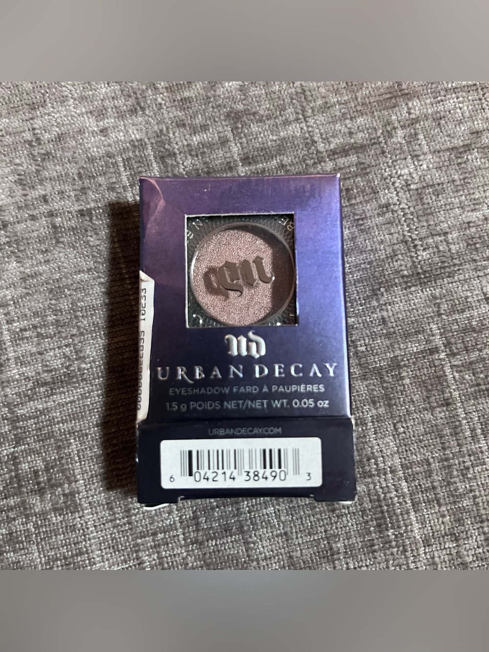 Urban Decay Eyeshadow TOASTED - Picture 2 of 5